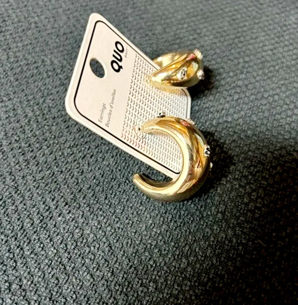 New Gold Loop Earrings with Skulls image indicator(2)