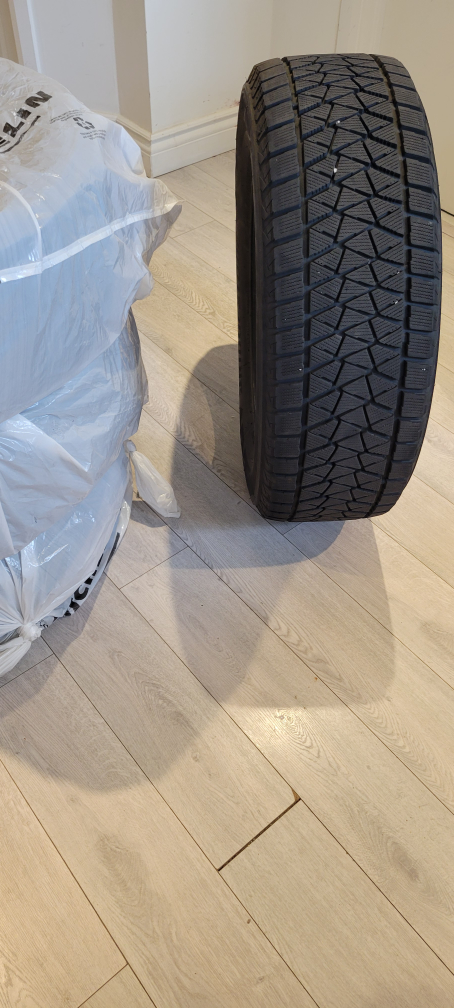 Bridgestone Blizzak Winter Tire 245/65R17