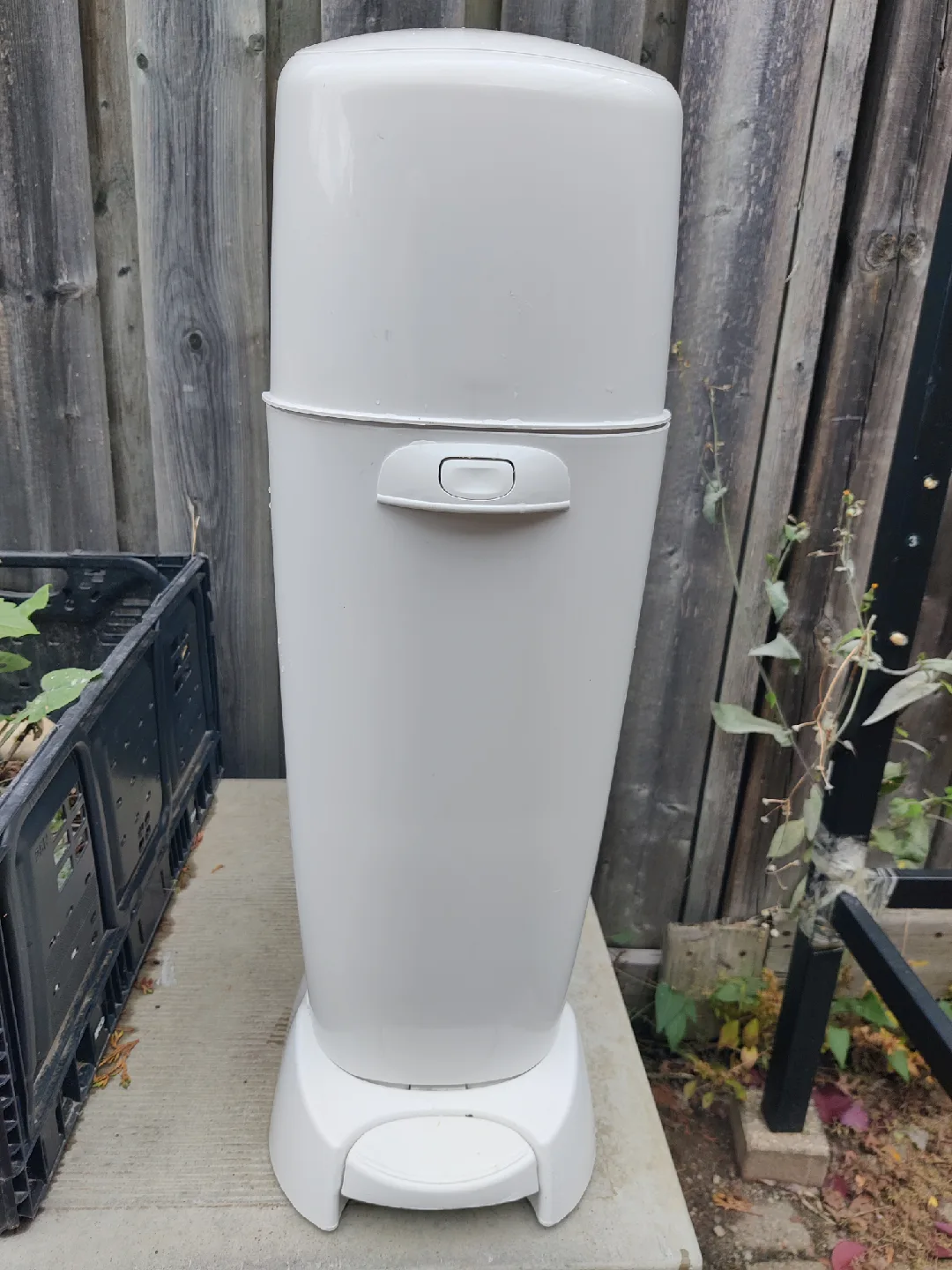 Diaper Pail/ diaper genie