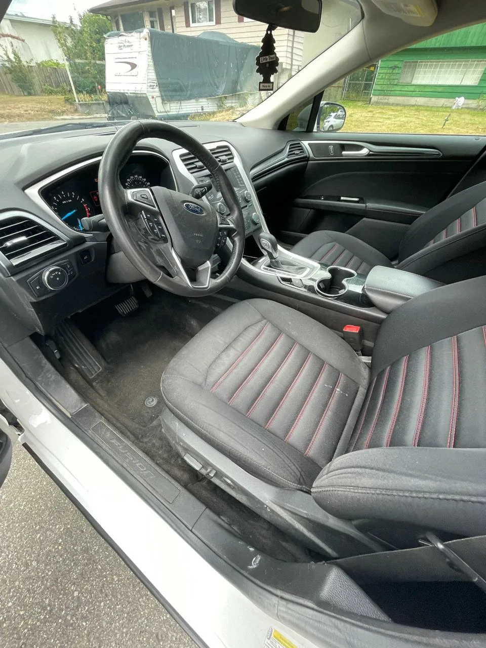 2015 White Ford Fusion Sedan image indicator(8)