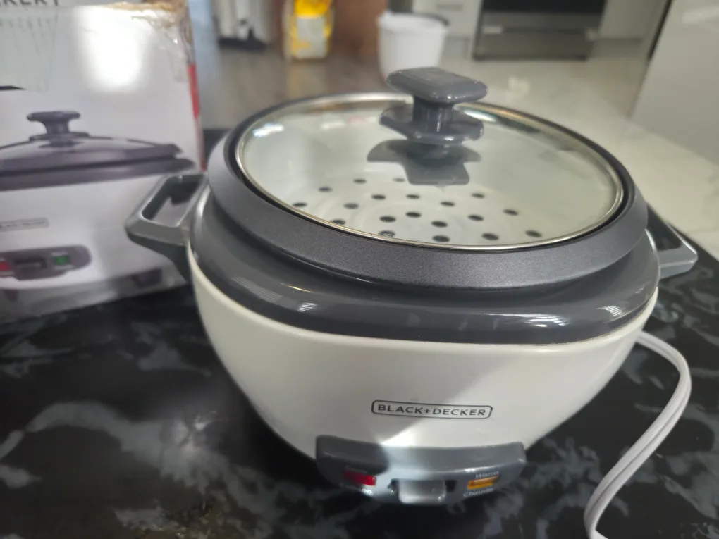 Black+Decker 3-Cup Rice Cooker & Steamer image indicator(2)