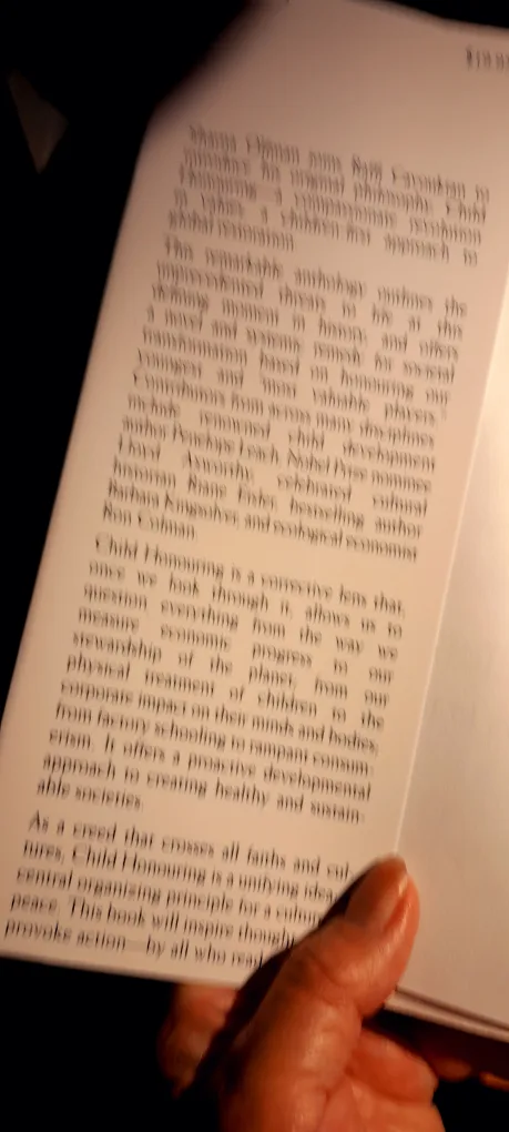 Child Honouring: How to Turn This World Around image indicator(2)