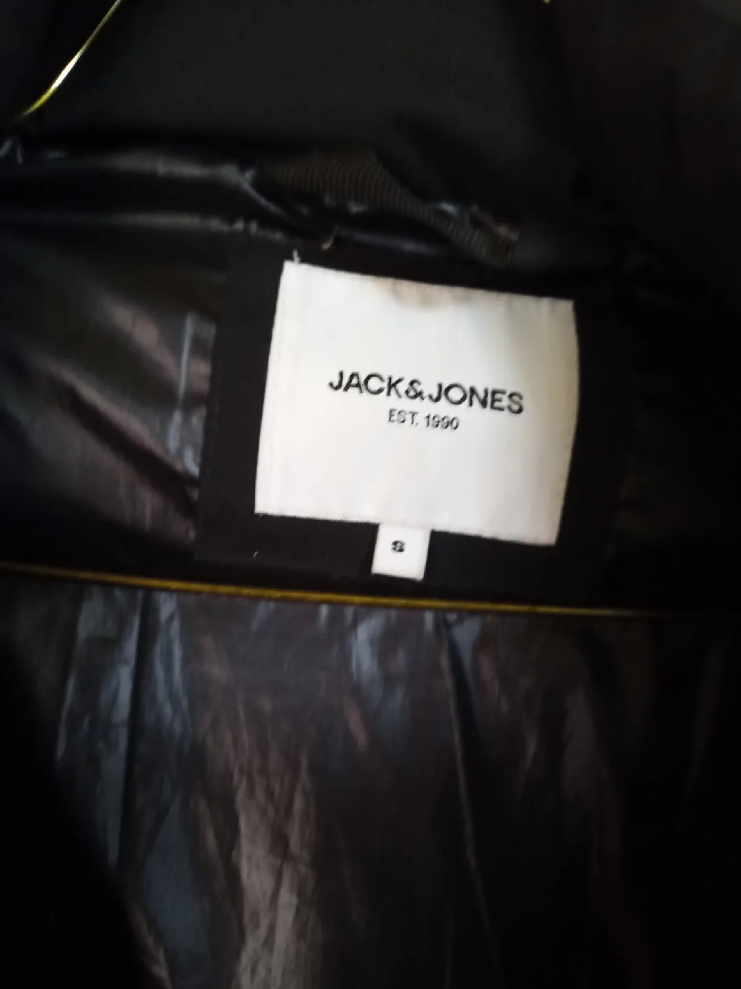 JACK&JONES Black Puffer Jacket - Size M image indicator(2)