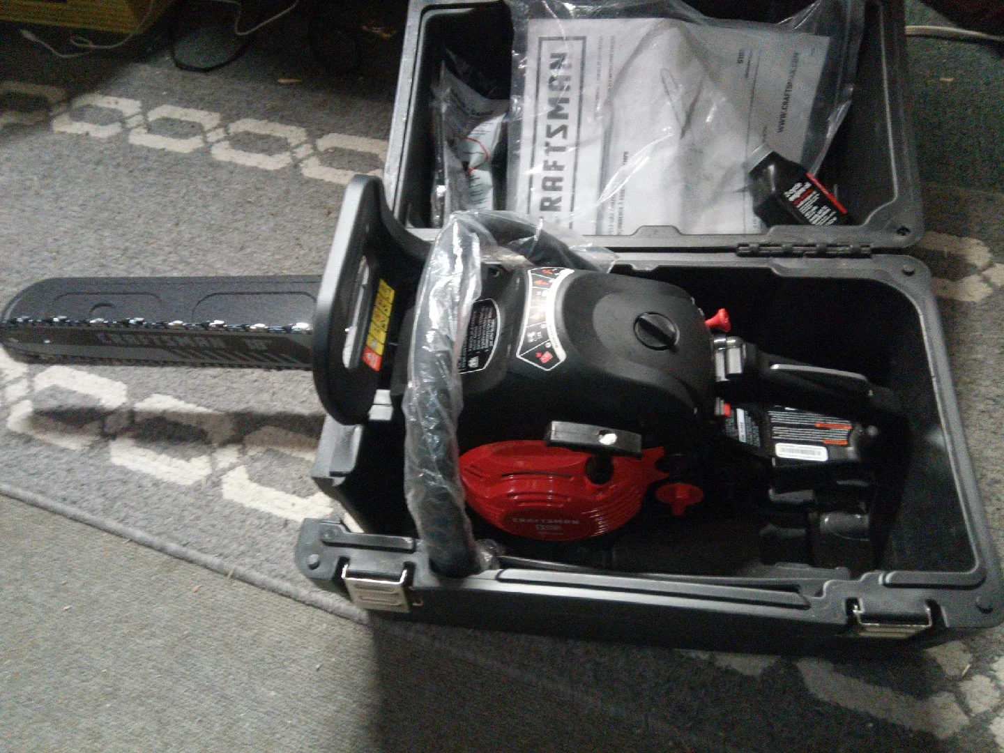 New Craftsman S180 18" 42cc Chainsaw