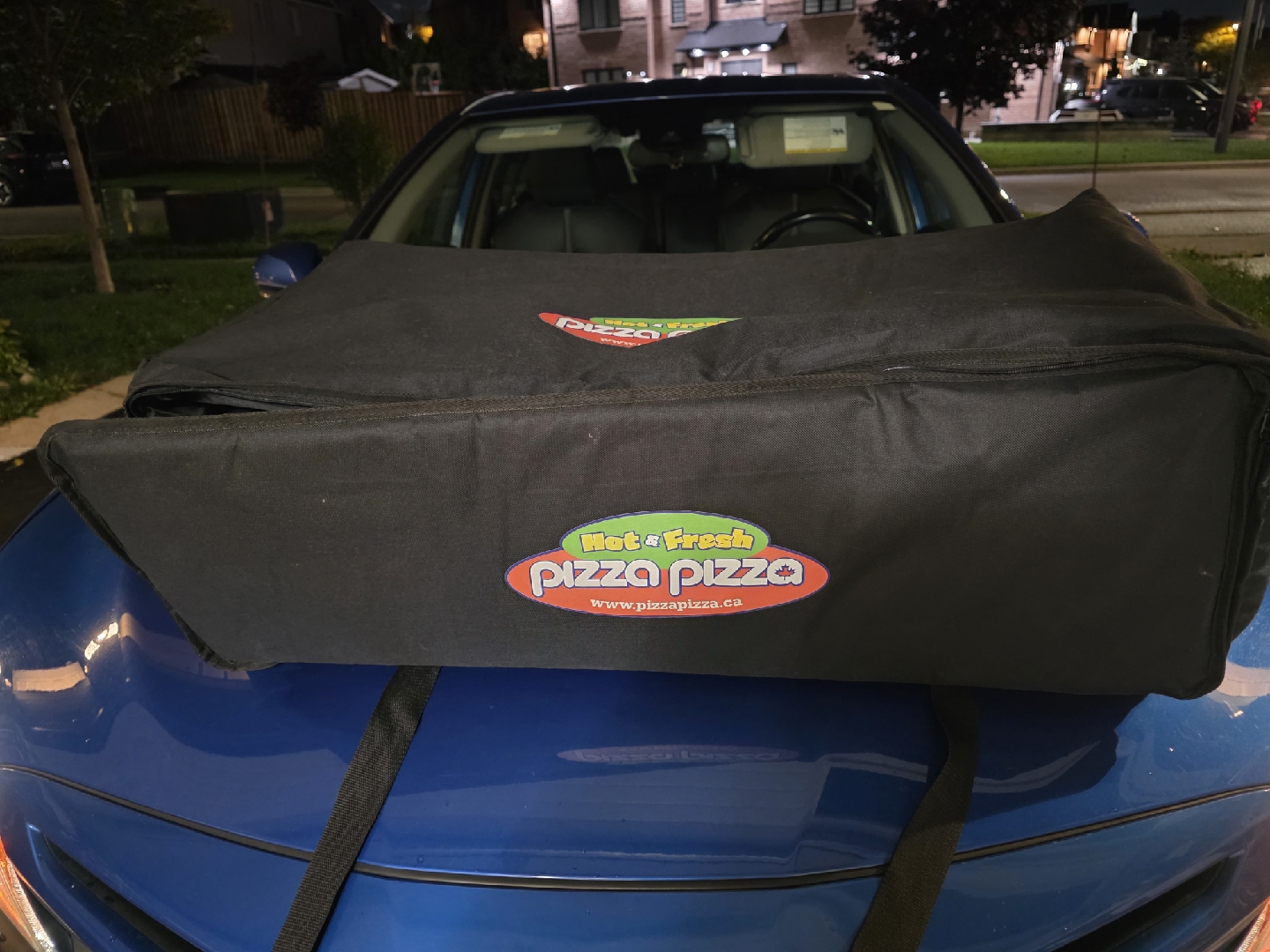 Lagest Pizza Pizza  Delivery Bag - Black