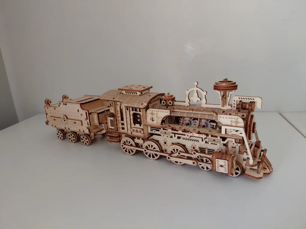 Wooden Train Model image indicator(4)