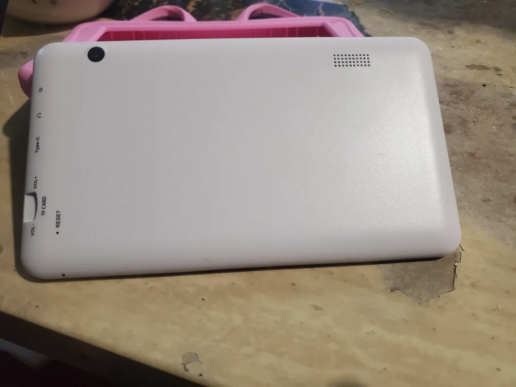 Kids Tablet with Pink Case image indicator(2)