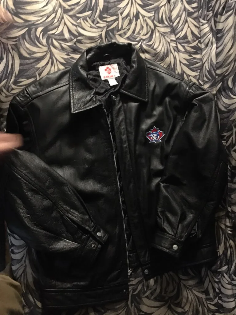 Vintage Rare Toronto Blue Jays Leather Jacket - Size L image indicator(3)
