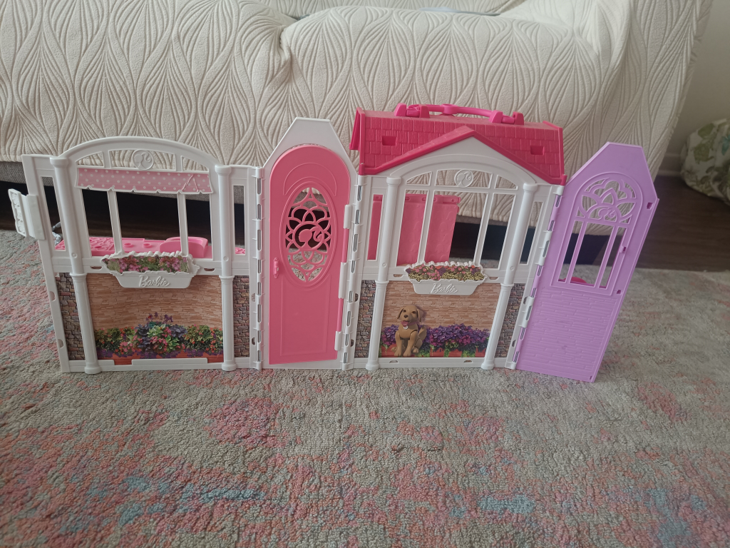Barbie Foldable Dollhouse Playset(2) - photo 3
