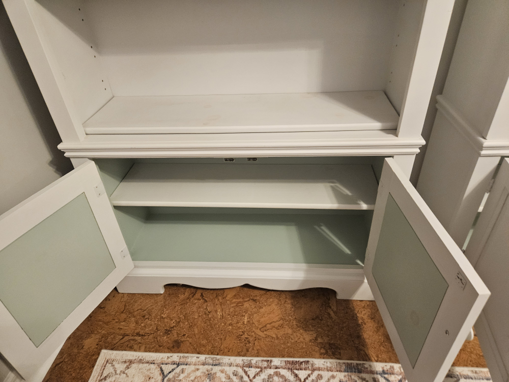 Pair of Solid Wood Bookcases (2) with Bottom Cabinet - photo 3