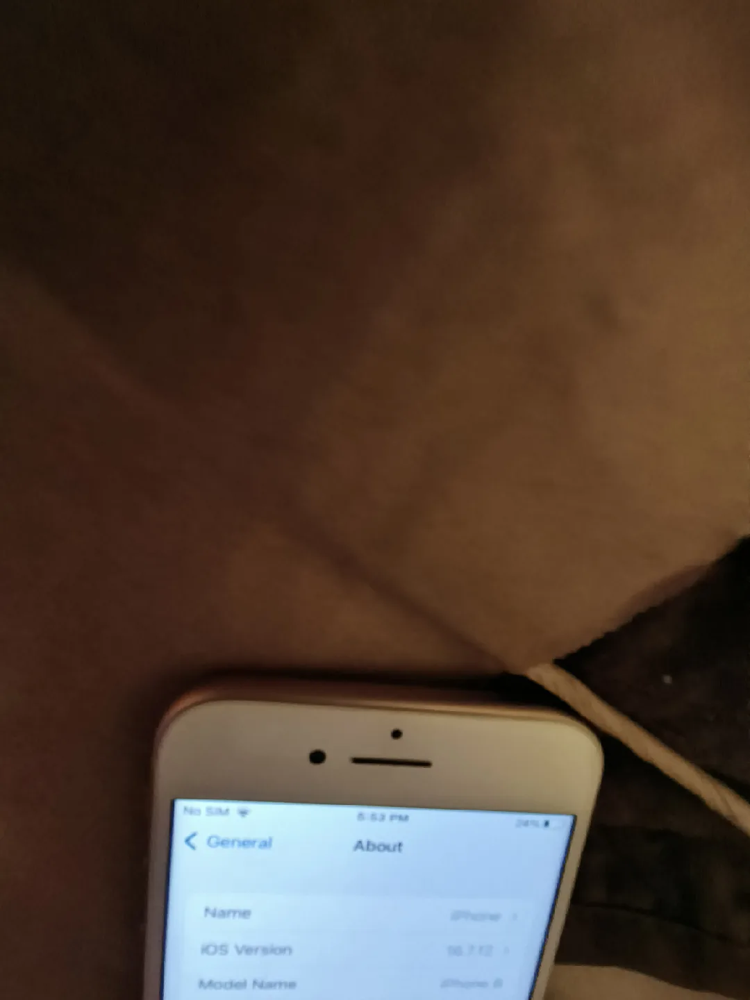 Apple iPhone 8 64GB White image indicator(7)