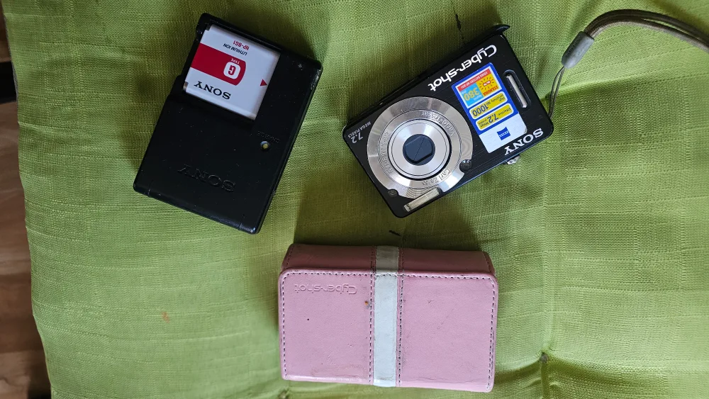 Sony Cyber-shot Digital Camera