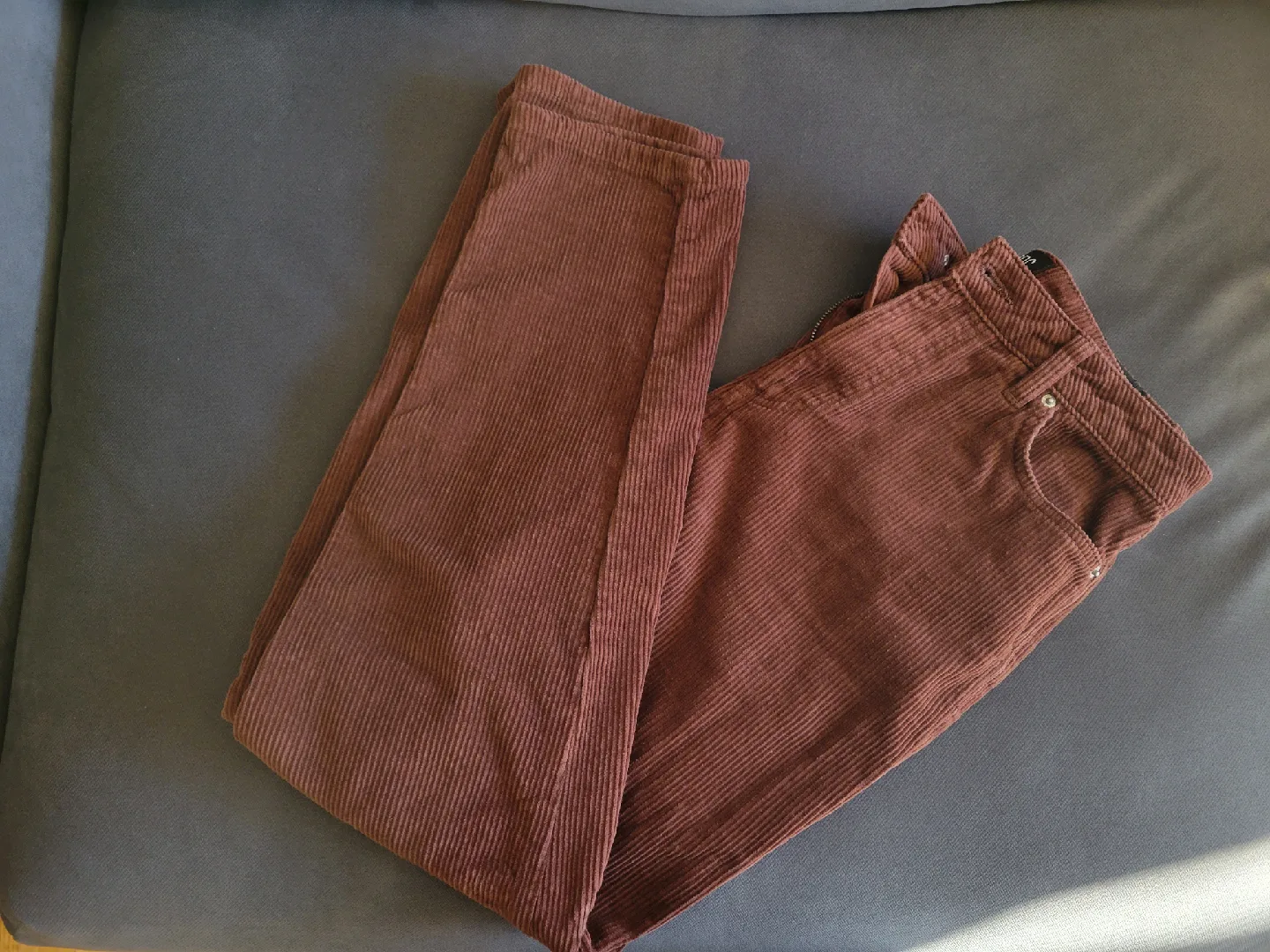 Corduroy brown pants - Size 28 thumbnail