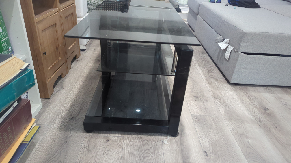 Black Glass TV Table - photo 2