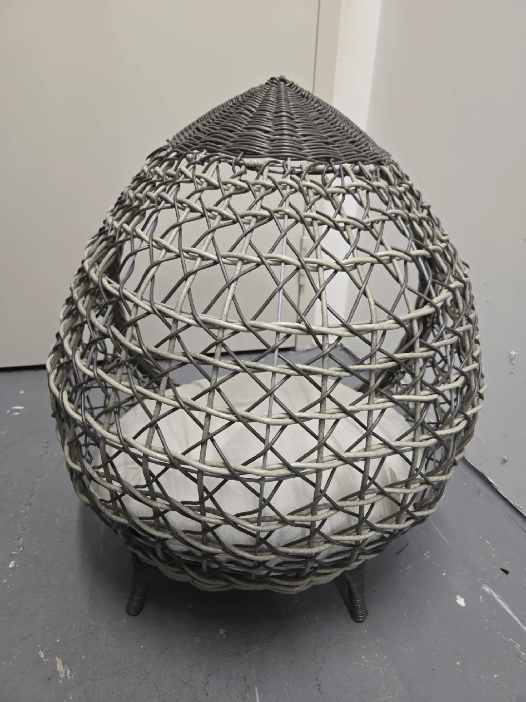 Wicker Egg Pet Bed with Cushion image indicator(3)