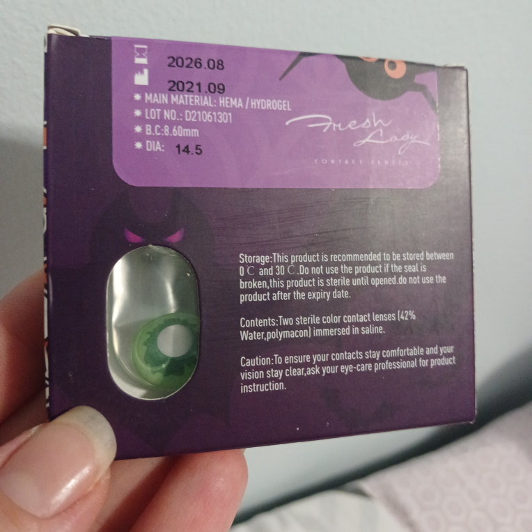 Animé / cosplay / comicon /  green contacts - photo 2