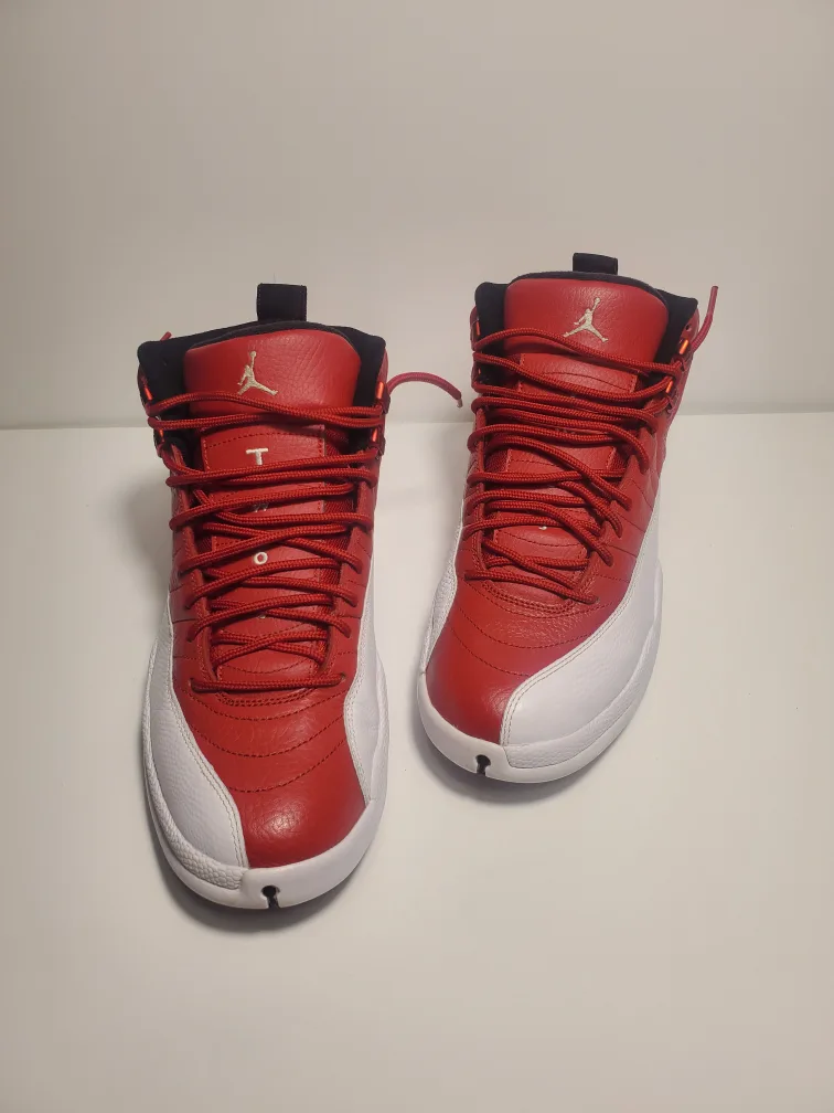 Men’s Jordan 12 Retro Gym Red 130690-600 Size 9.5 image indicator(8)