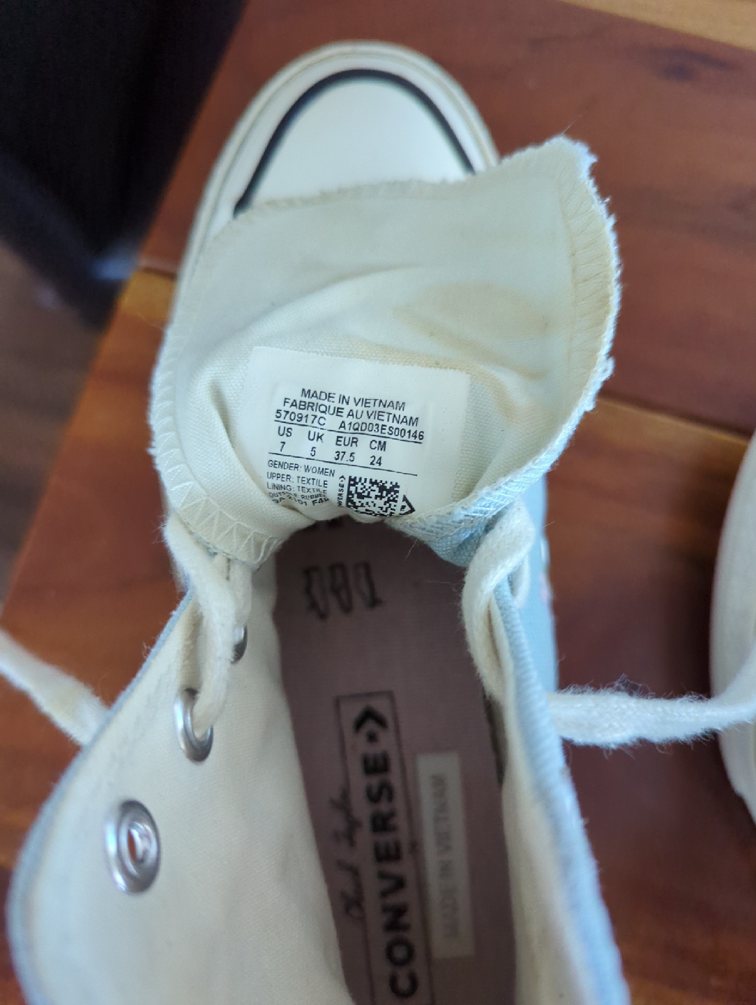 Converse Chuck Taylor All Star High Top - US 7 - photo 4
