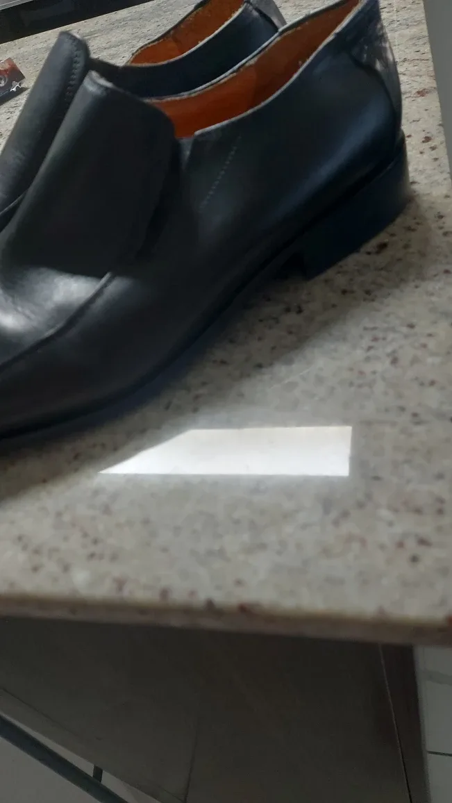 Browns Black Leather Shoes image indicator(2)