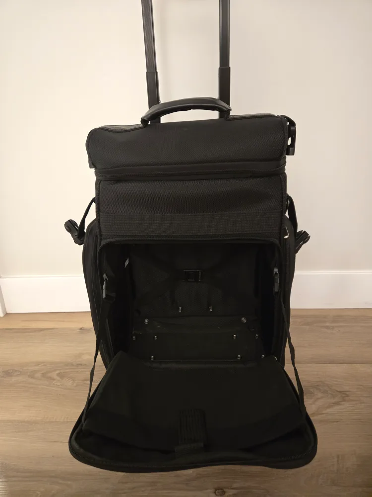 Hairstylist Rolling Suitcase image indicator(3)