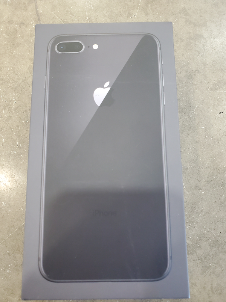 Apple iPhone 8 Plus - Black