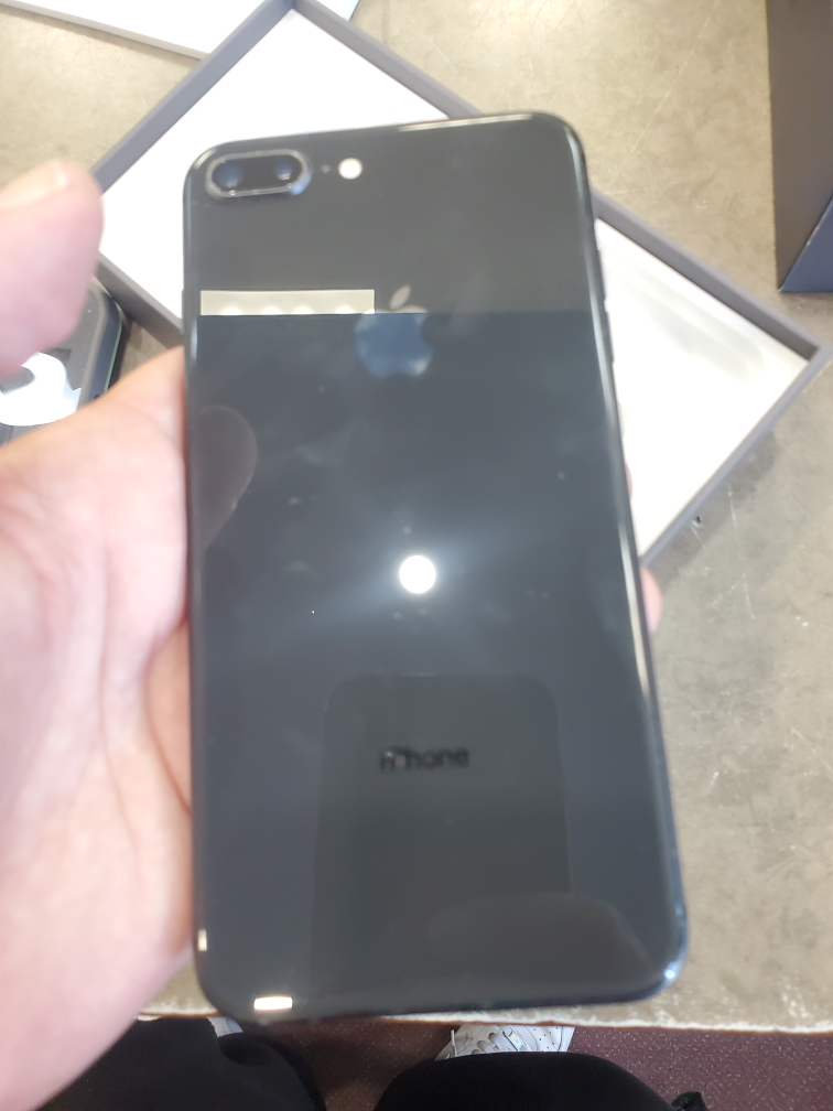 Apple iPhone 8 Plus - Black - photo 3