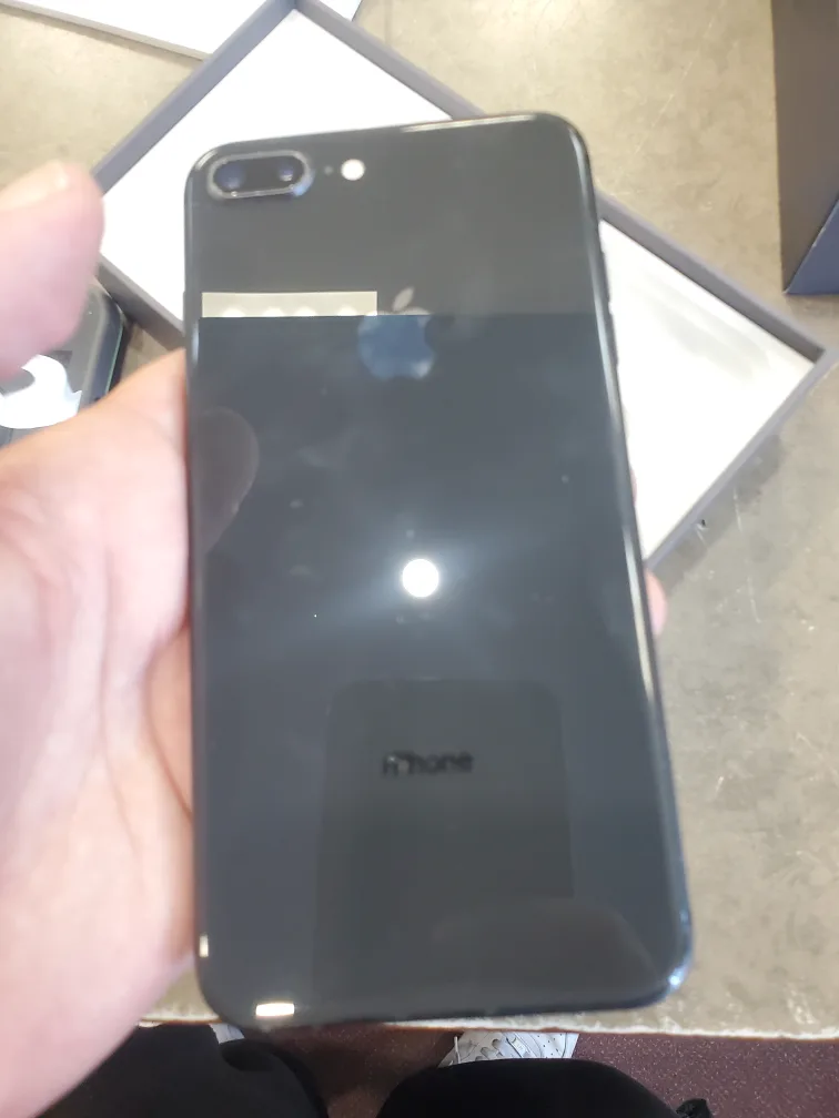 Apple iPhone 8 Plus - Black image indicator(3)