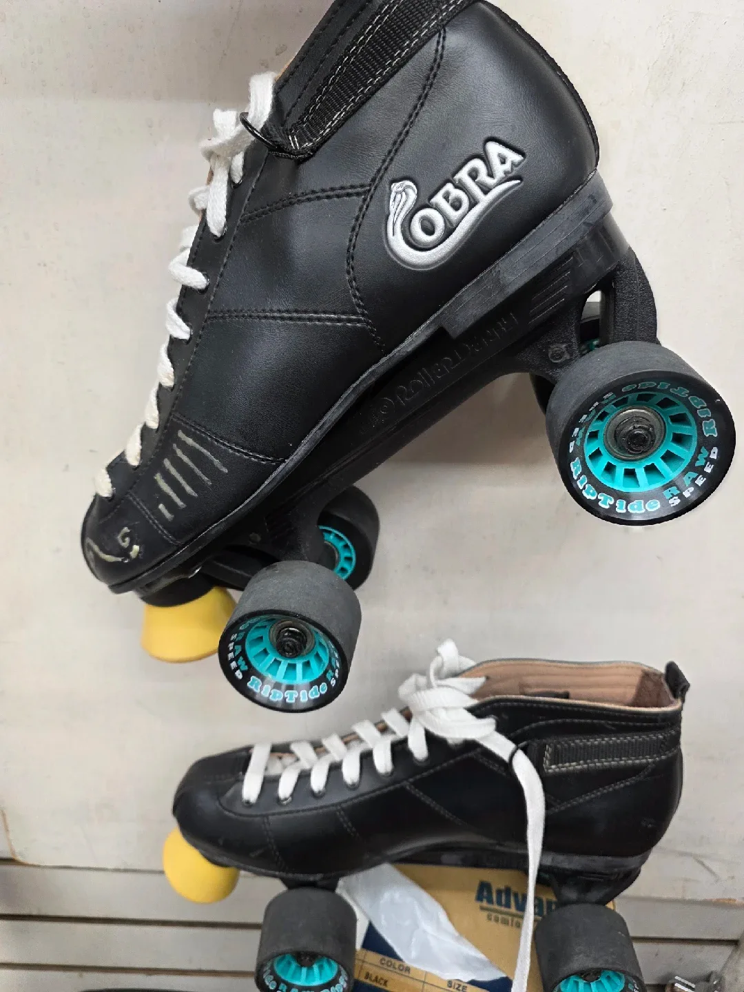 Cobra Roller Skates - Black, Size 10 image indicator(3)