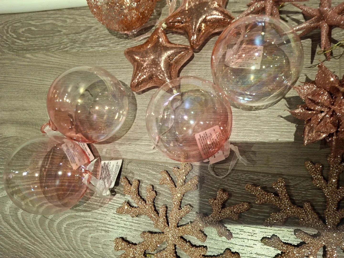 Rose gold Christmas bulbs image indicator(2)