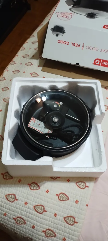 New Dash Mini Skillet - 8" Non-Stick, 700 Watts image indicator(2)