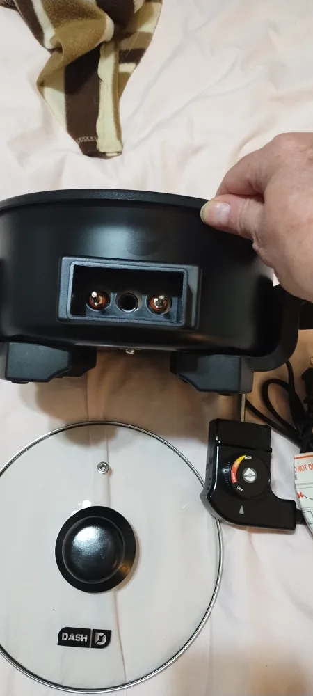 New Dash Mini Skillet - 8" Non-Stick, 700 Watts image indicator(4)