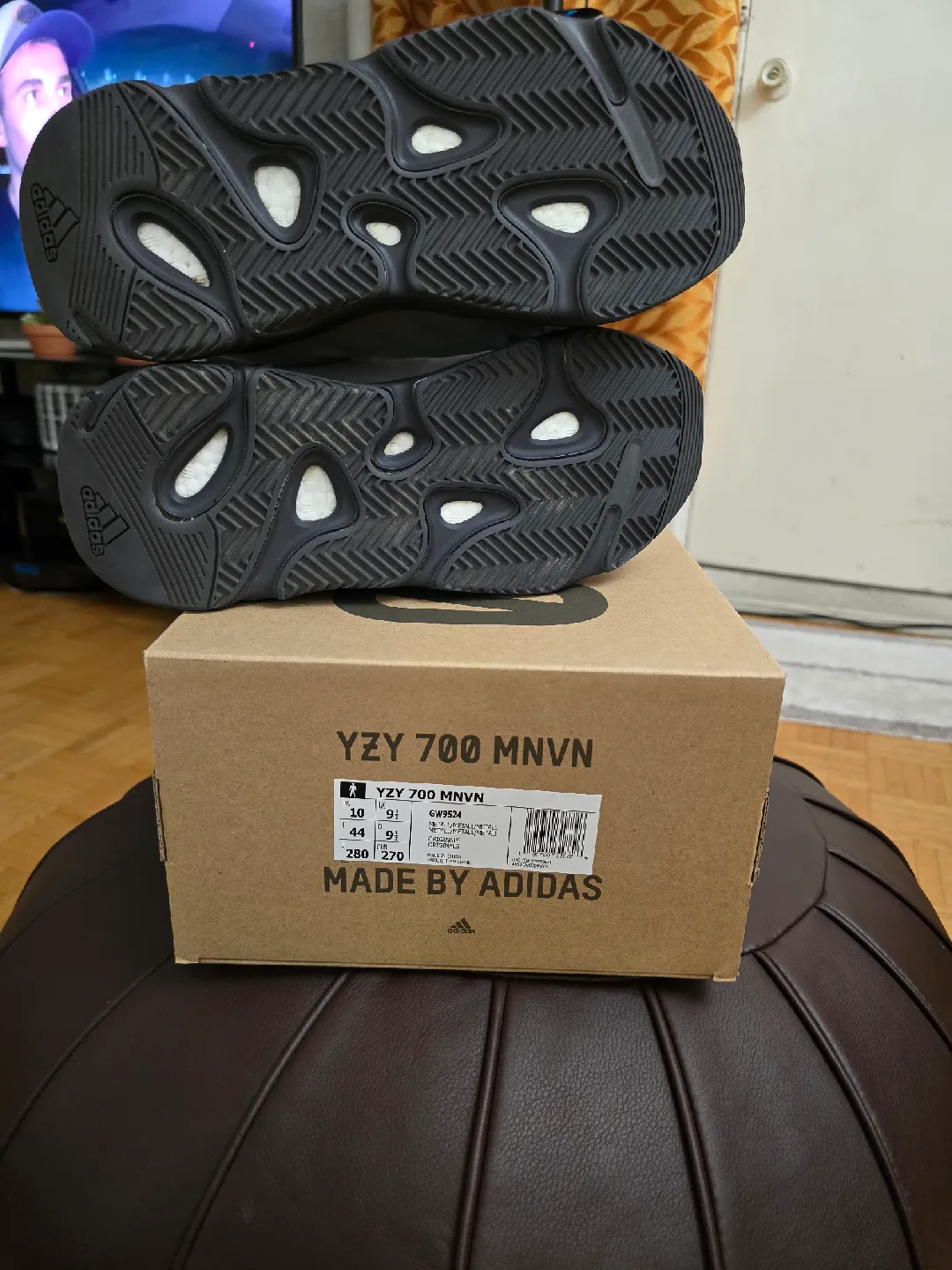 Adidas YZY 700 MNVN Size 10 image indicator(5)