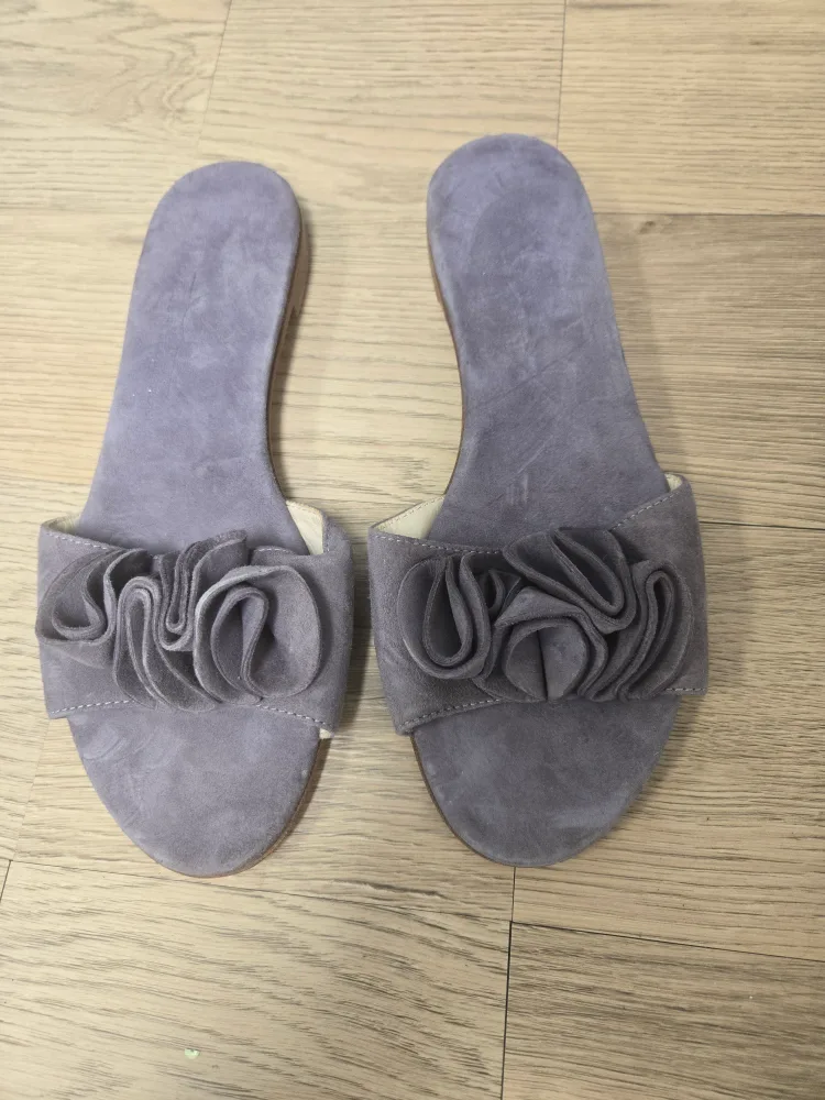 AGL Women's Grey Suede Sandals Size 39.5