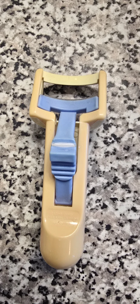 Eyelash Curler - Beauty Tool