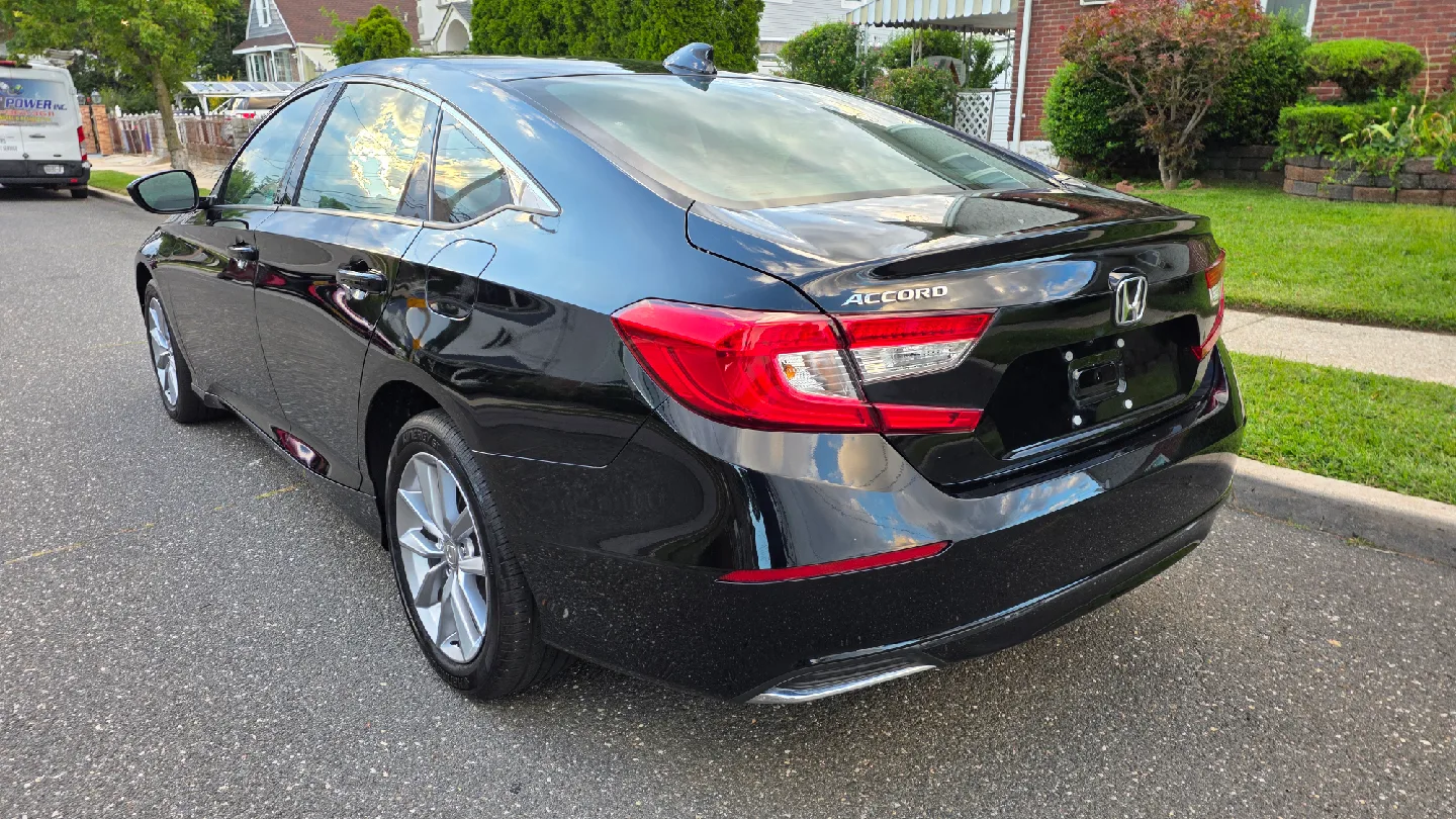 2022 Black Honda Accord Sedan 16k miles Clean Title image indicator(3)
