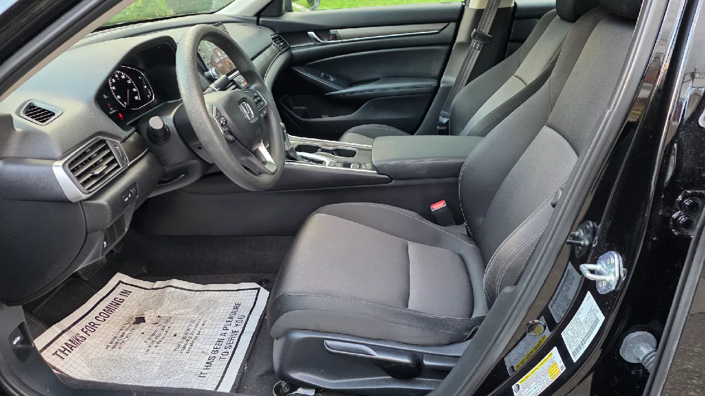 2022 Black Honda Accord Sedan 16k miles Clean Title image indicator(5)