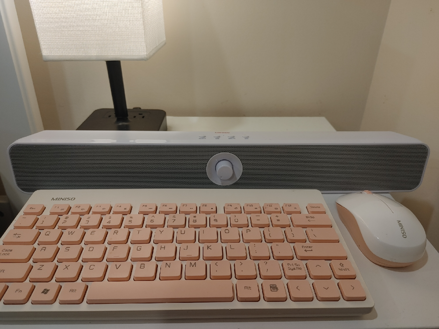 Miniso Wireless Keyboard, Mouse, and Soundbar - photo 2