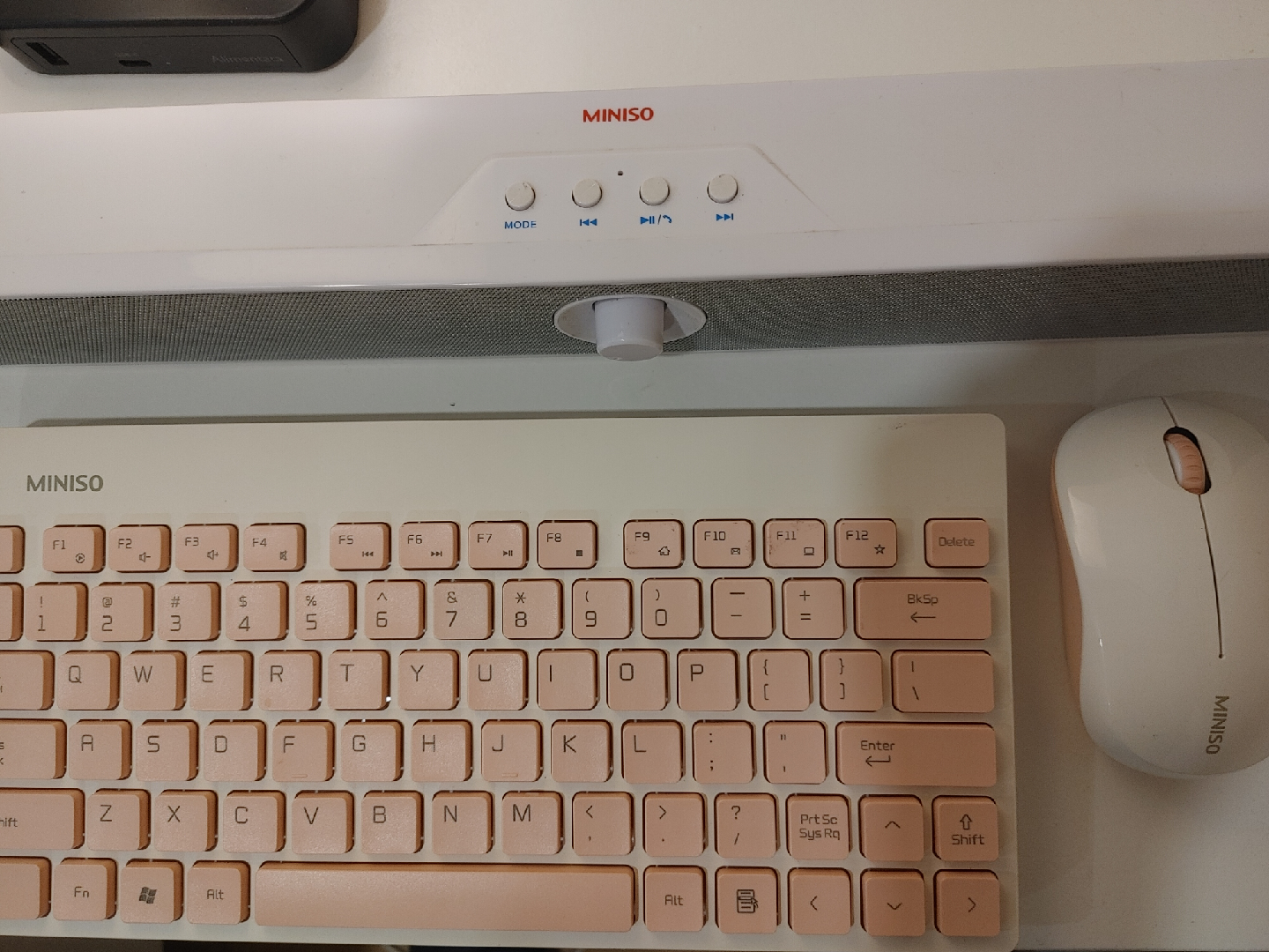 Miniso Wireless Keyboard, Mouse, and Soundbar - photo 3