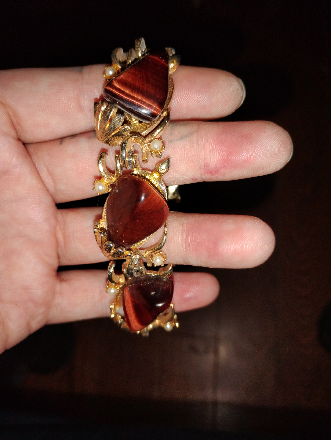 Vintage low grade gold Bracelet with Red tiger's eye