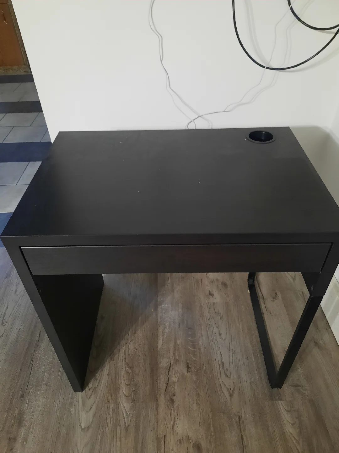 Black Desk with Drawer🥕 image indicator(2)