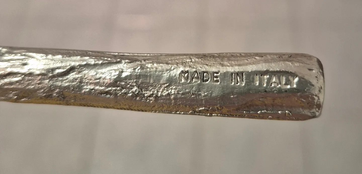 2 Crucifixes image indicator(7)