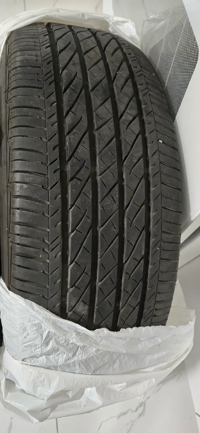 Bridgestone Turanza EL440 Tire 215/55R18 image indicator(2)