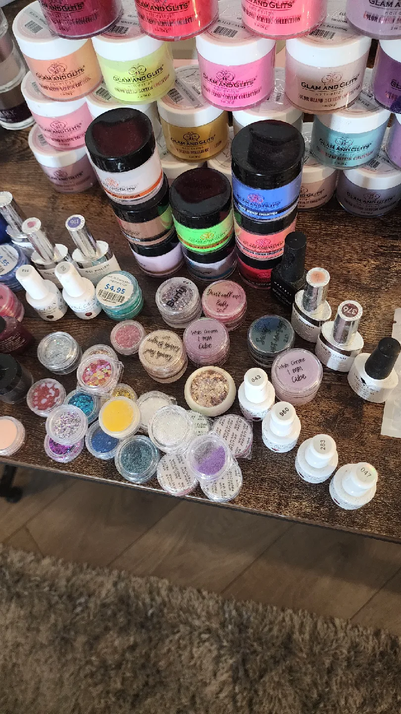 Variety of Nail Art Supplies: Powders, Gels, Glitters image indicator(3)