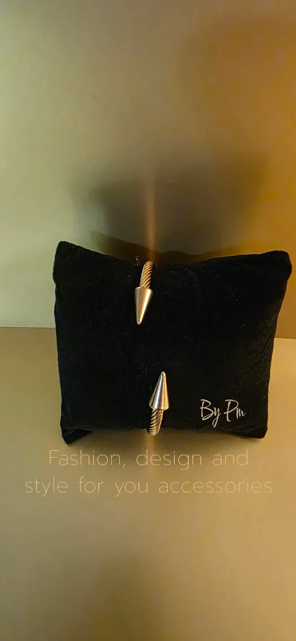 Gold Tone Spike Bangle Bracelet image indicator(3)