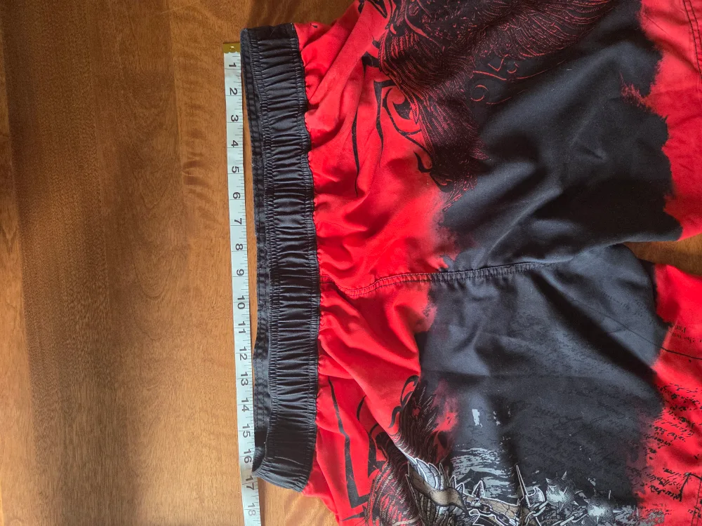 Red & Black Graphic Board Shorts, Size 32 image indicator(2)