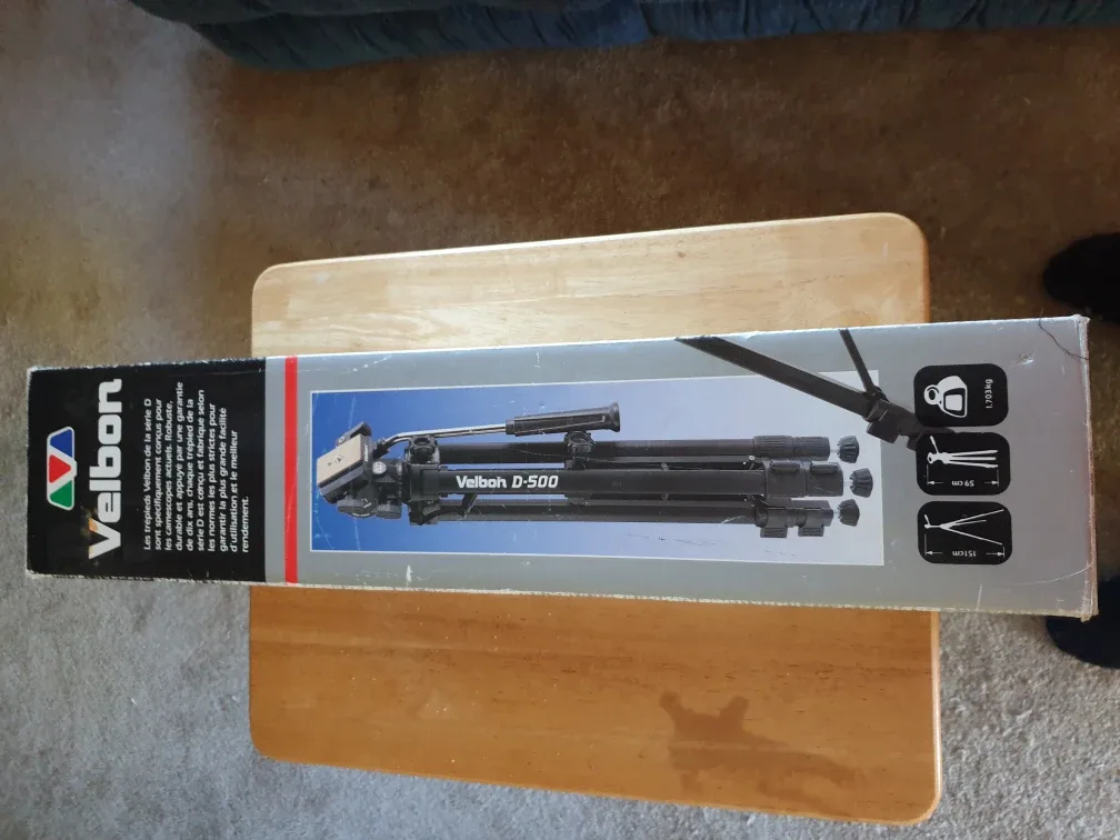 Velbon D-500 Tripod thumbnail