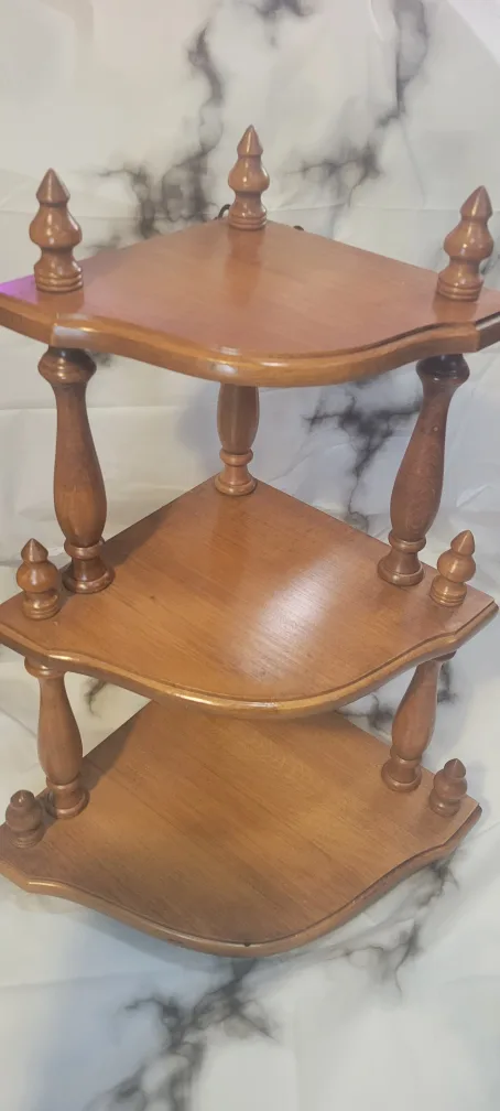 Wooden Corner Shelf image indicator(2)