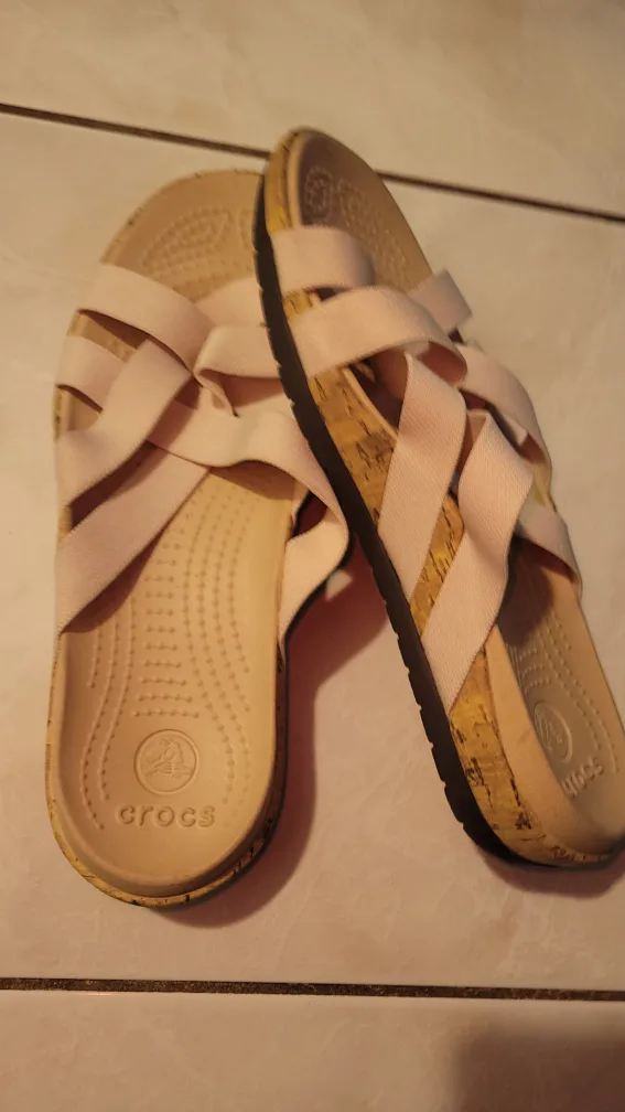 Crocs Women's  Sandal - Size 9 thumbnail