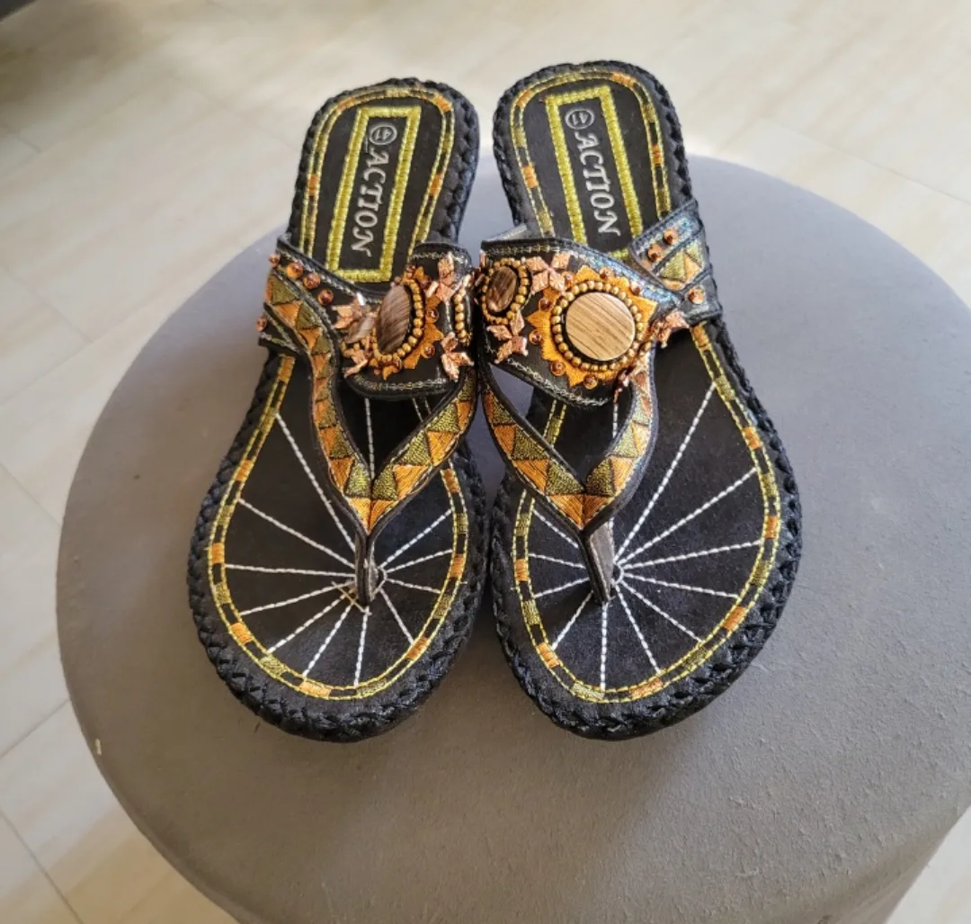 Action Brand Sandals image indicator(2)