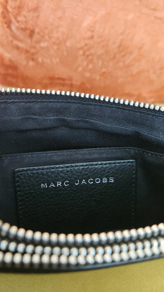 Marc Jacobs Leather Crossbody Bag - photo 3